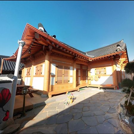 Hanok Guesthouse Jangsoo Jeonju Exterior photo